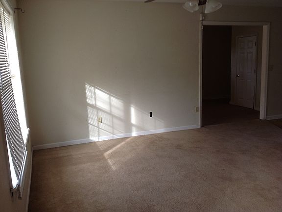 3rd image of 108 El Dorado Dr