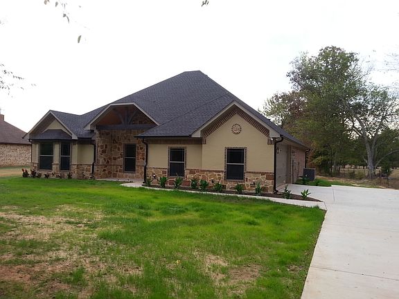 2nd image of 393 Massey Rock Road
