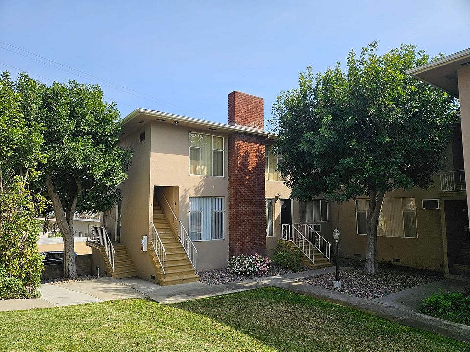 1st image of 1733 Ellincourt Dr APT F