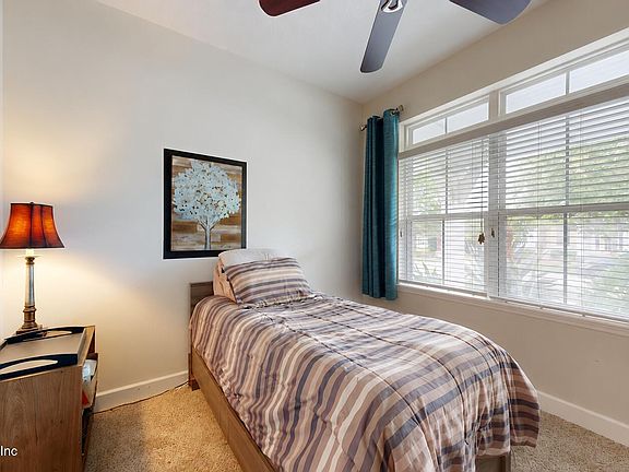 3rd image of 123 TAMARAC Avenue