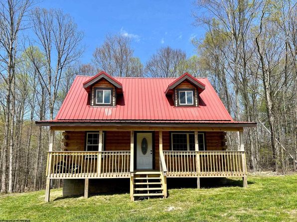 360 Seemont Dr, Kingwood, WV 26537
