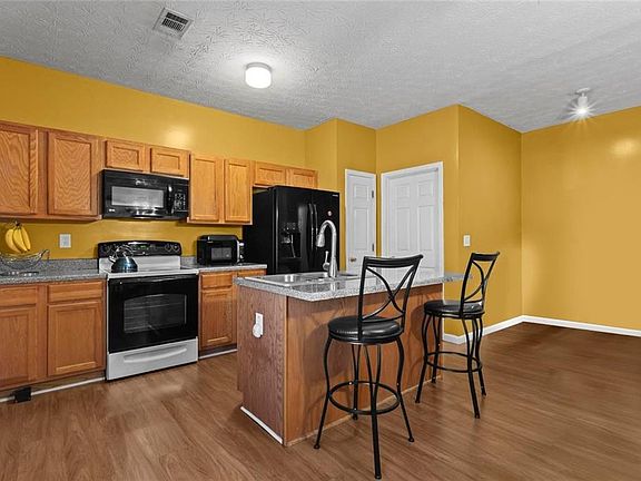 5th image of 3000 Western Sunset Ct