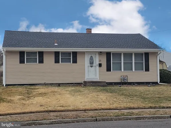23 Phaeton Dr, Hamilton, NJ 08690