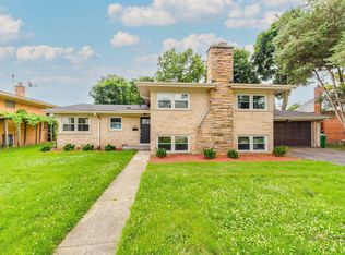 2913 W Sibley St, Park Ridge, IL 60068