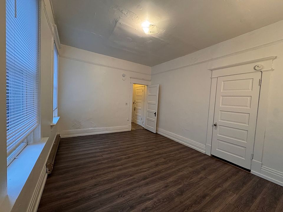 1st image of 1125 W 11th Ave #C