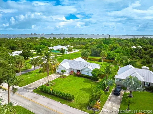 4811 NE Savannah Rd, Jensen Beach, FL 34957