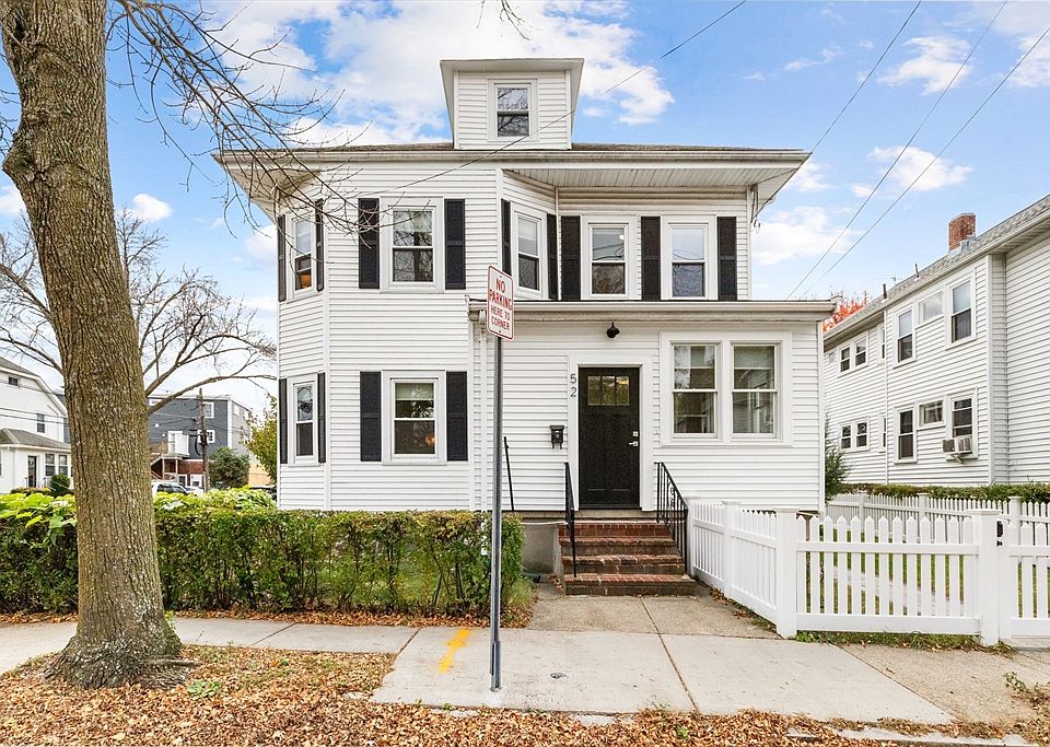 1st image of 52 Warren St