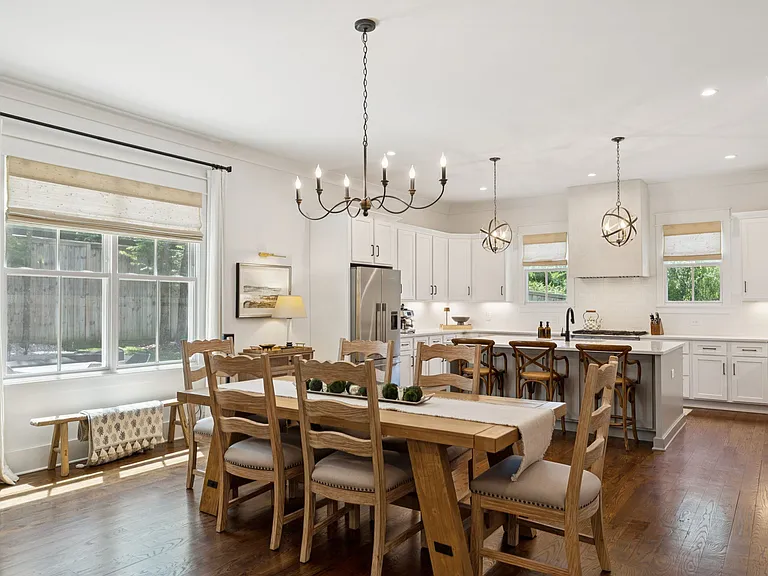 2203 Hobbs Rd — Photo 18