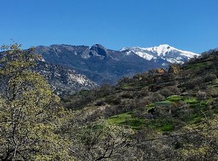 44796 Crest Ln, Three Rivers, CA 93271