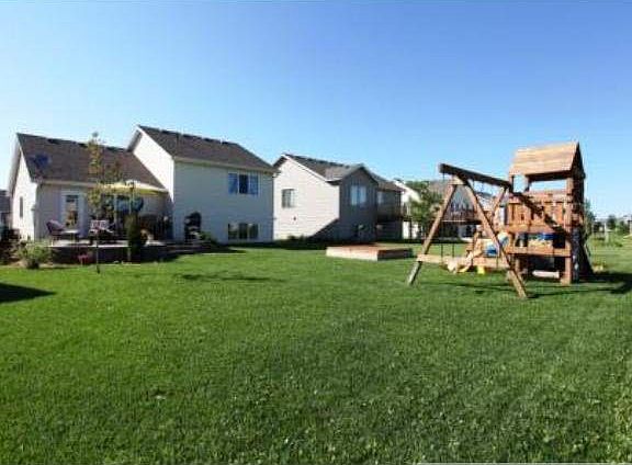 5th image of 1532 Oriole Avenue S