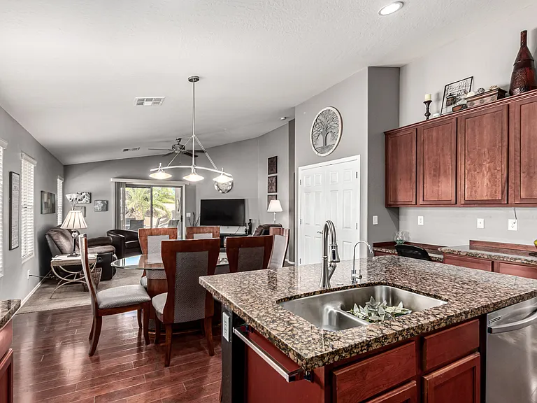 19589 N Portarosa Ct — Photo 9