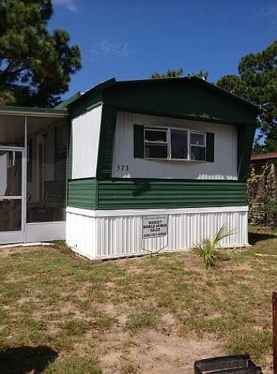 1st image of 573 Sandy Palm Dr