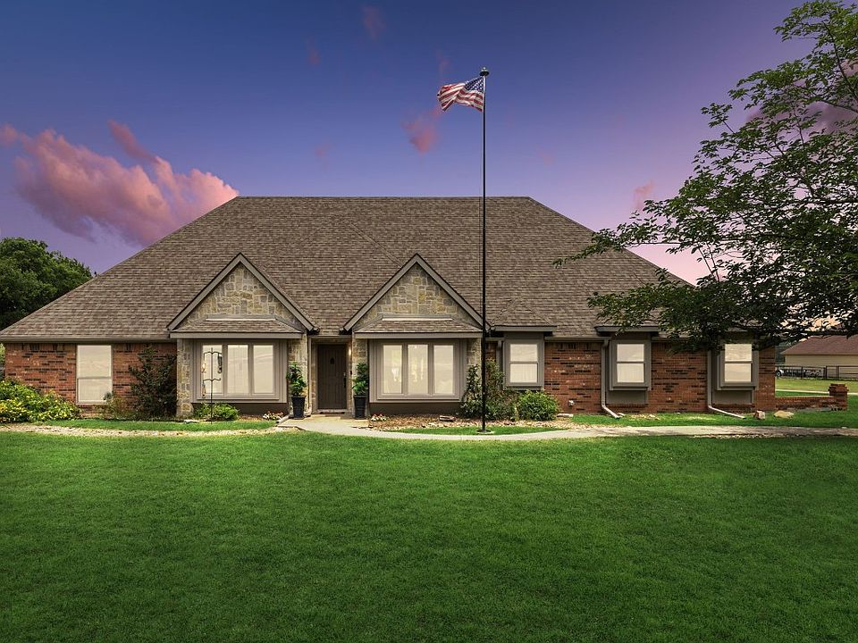 1st image of 14 Prado Verde Dr