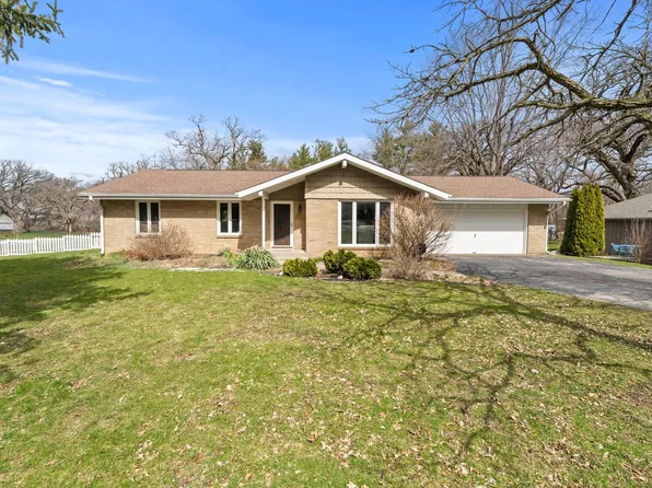 2304 Main St, Caledonia, IL 61011