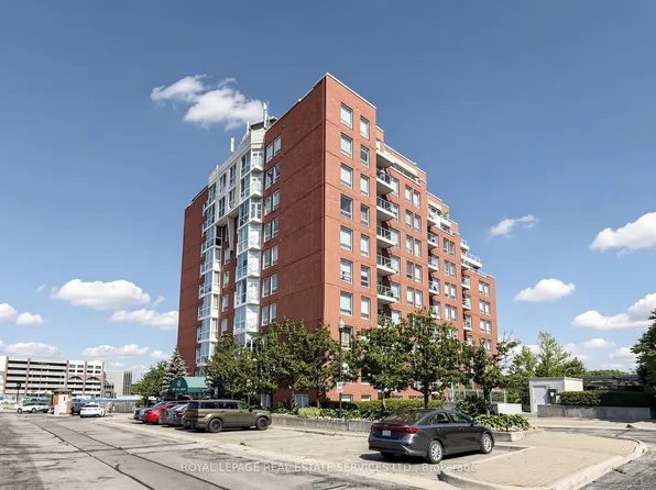 60 Old Mill Rd #306, Oakville, ON L6J 7V9