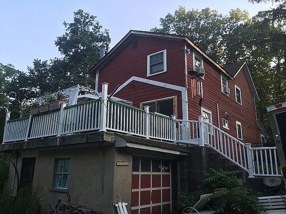 Single Car garage with Roof 