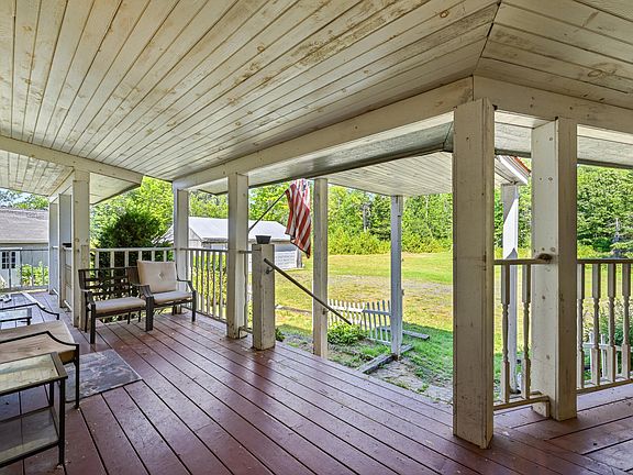 4th image of 476 Plummer Road