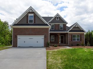 204 Meadowfield Run, Clemmons, NC 27012