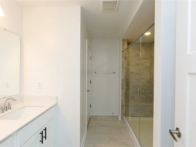 109 Mesa Dr — Photo 16