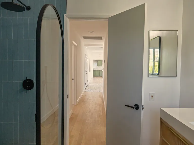 3710 Glenridge Dr — Photo 14