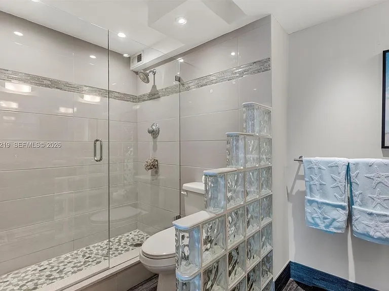 328 N Ocean Blvd #707 — Photo 30