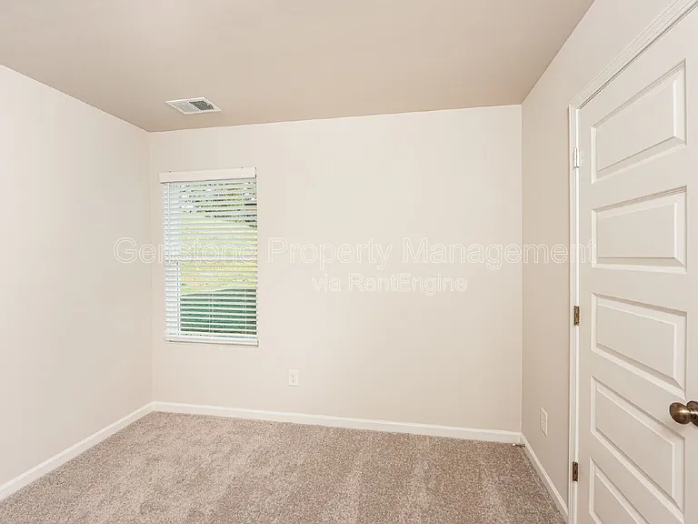 54 Trophy Loop — Photo 11