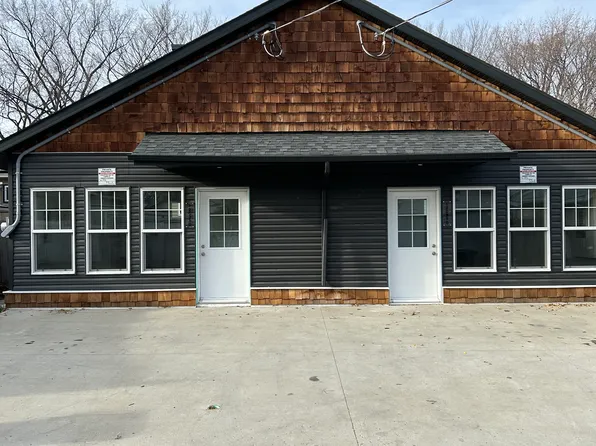 12035 59th St NW, Edmonton, AB T5W 3Y1