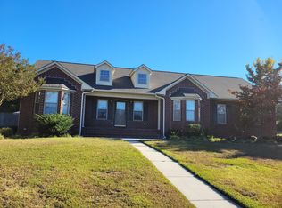7708 Dundennon Dr, Fayetteville, NC 28306