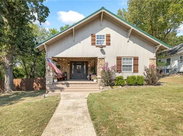 412 N Chestnut St, Harrison, AR 72601