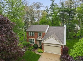 3500 Richards Way, Lake Orion, MI 48360