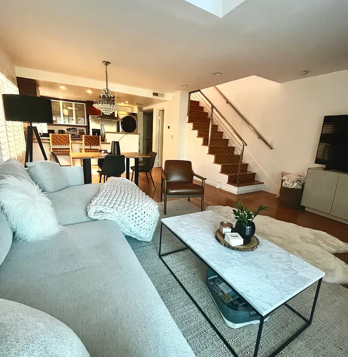 10926 Bluffside Dr — Photo 2