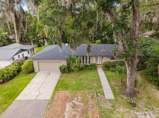 930 NW 37th Ter, Gainesville, FL 32605
