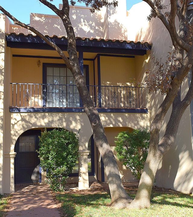 1st image of 2415 Idlewilde Dr
