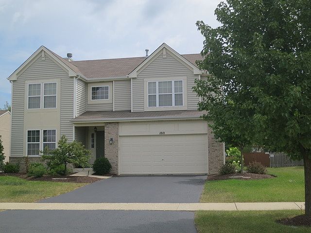 1st image of 1810 Northshire Dr