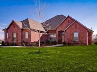 440 Trailwood Cir, Bentonville, AR 72719
