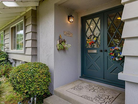 3rd image of 335 Santa Anita Ct