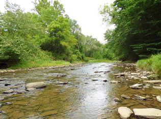 Riddle Rd, Chagrin Falls, OH 44022