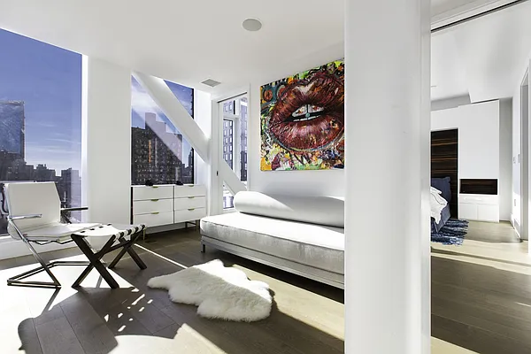 Rented by Compass | media 25