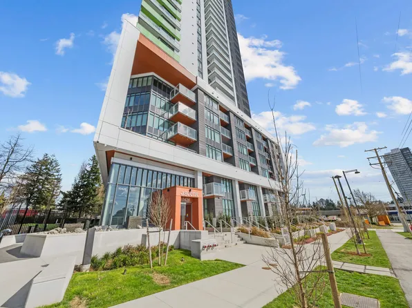 10428 Whalley Blvd #2502, Surrey, BC V3T 5S7