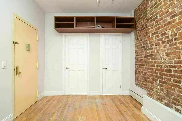 Rented by Compass | media 6