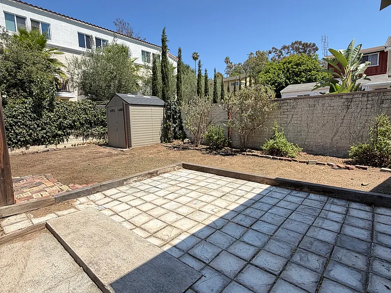 4837 Schuyler Ave — Photo 21