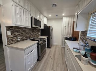 2641 111th St, Lynwood, CA 90262