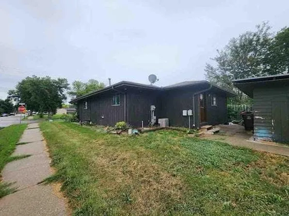 1001 B St, South Sioux City, NE 68776