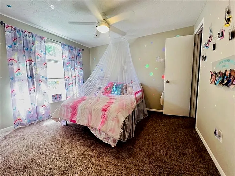 26 Monmouth Dr — Photo 17