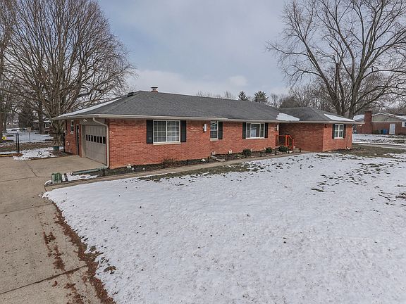 3rd image of 658 Mellowood Dr