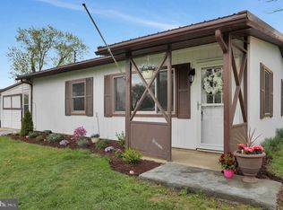 70 5th Ave, Fayetteville, PA 17222