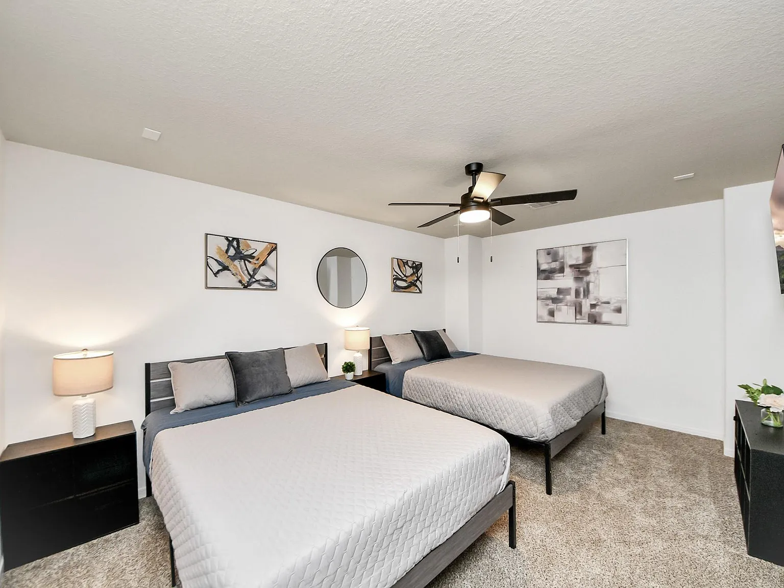 8 bed, 3.5 bath, 3136 sqft, $7,000 — Photo 2