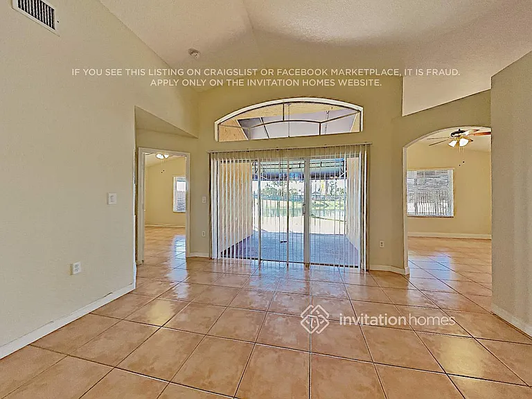 16274 SW 68th Ter — Photo 5