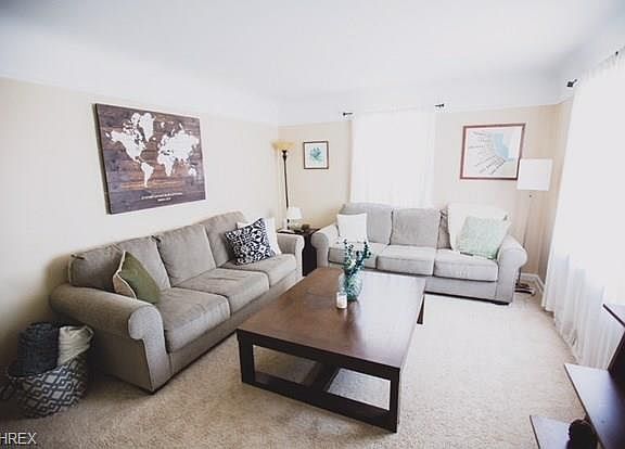 2nd image of 8711 Fernhill Ave