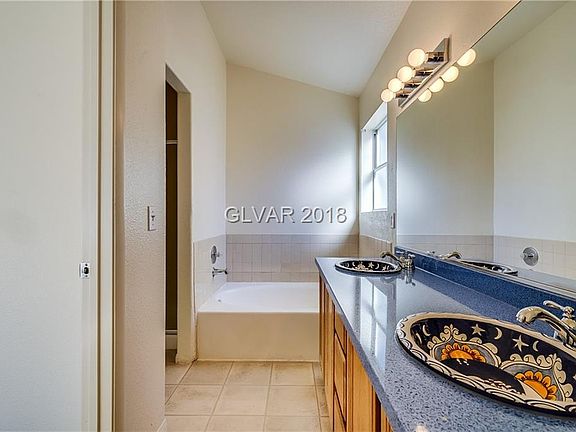 3rd image of 7869 Mount Shasta Cir